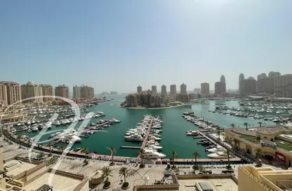 Apartment - 2 Bedrooms - 3 Bathrooms for rent in Tower 18 - Porto Arabia - The Pearl Island - Doha