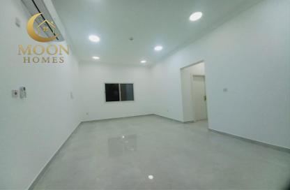 Apartment - 3 Bedrooms - 3 Bathrooms for rent in Al Mansoura - Al Mansoura - Doha