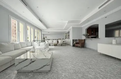 Apartment - 3 Bedrooms - 4 Bathrooms for rent in West Porto Drive - Porto Arabia - The Pearl Island - Doha