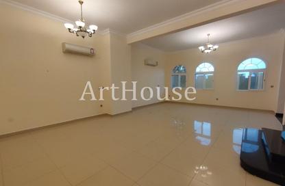 Compound - 4 - 6 for rent in Bu Hamour Street - Abu Hamour - Doha