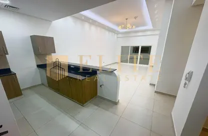 شقة - 2 غرف نوم - 3 حمامات للايجار في ريزيدينشيال دي5 - جنوب فوكس هيلس - فوكس هيلز - الوسيل