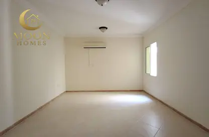 شقة - 3 غرف نوم - 2 حمامات للايجار في منتزه 7 - المنتزه - الدوحة