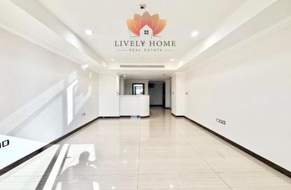 Apartment - 1 - 2 for rent in West Porto Drive - Porto Arabia - The Pearl Island - Doha