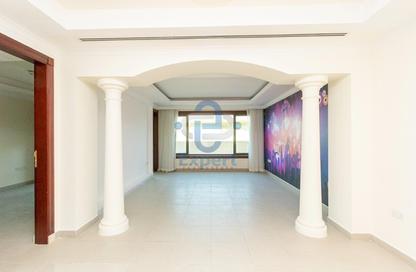 Townhouse - 2 Bedrooms - 3 Bathrooms for rent in East Porto Drive - Porto Arabia - The Pearl Island - Doha