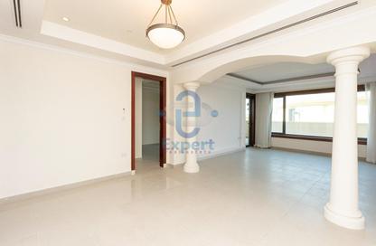 Townhouse - 2 Bedrooms - 3 Bathrooms for rent in East Porto Drive - Porto Arabia - The Pearl Island - Doha