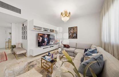 Apartment - 3 Bedrooms - 4 Bathrooms for rent in Piazza 2 - La Piazza - Fox Hills - Lusail Apartment - 3 Bedrooms - 4 Bathrooms for rent in Piazza 2 - La Piazza - Fox Hills - Lusail