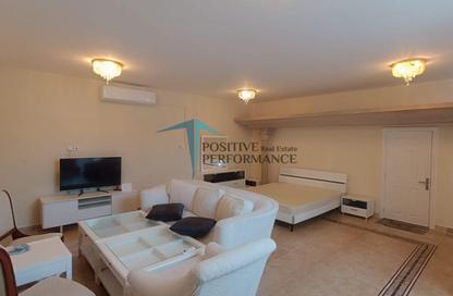 Apartment - Studio - 1 Bathroom for rent in Al Dafna - Al Dafna - Doha Apartment - Studio - 1 Bathroom for rent in Al Dafna - Al Dafna - Doha