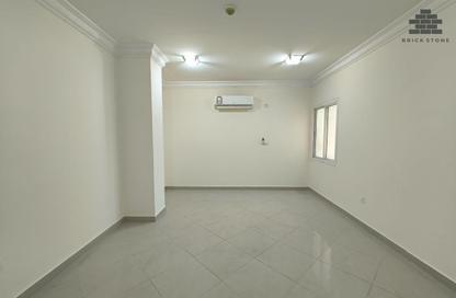 Apartment - 2 Bedrooms - 2 Bathrooms for rent in Muntazah 7 - Al Muntazah - Doha