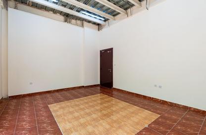 Apartment - 3 Bedrooms - 3 Bathrooms for rent in Abu Nakhla - Doha