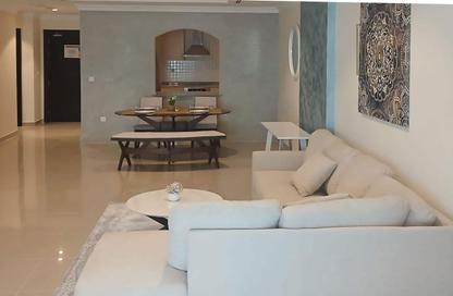 Apartment - 1 Bedroom - 2 Bathrooms for rent in West Porto Drive - Porto Arabia - The Pearl Island - Doha