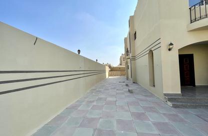 Villa - 6 Bedrooms - 7 Bathrooms for rent in Al Kheesa - Al Kheesa - Umm Salal Mohammed