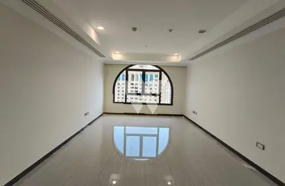Apartment - 2 Bedrooms - 2 Bathrooms for rent in East Porto Drive - Porto Arabia - The Pearl Island - Doha