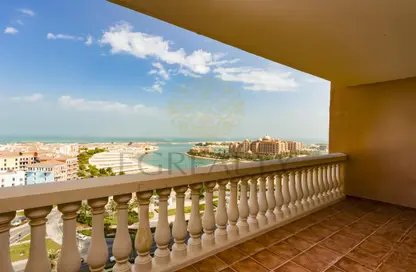 Apartment - 3 Bedrooms - 4 Bathrooms for sale in West Porto Drive - Porto Arabia - The Pearl Island - Doha