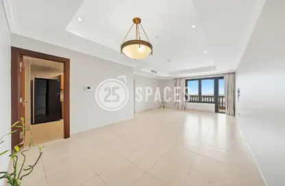 Apartment - 2 Bedrooms - 3 Bathrooms for rent in West Porto Drive - Porto Arabia - The Pearl Island - Doha