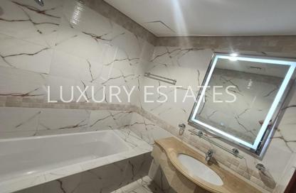 Apartment - 2 Bedrooms - 3 Bathrooms for rent in Fox Hills A13 - Fox Hills - Lusail