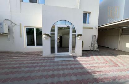 Villa - 3 Bedrooms - 3 Bathrooms for rent in New Salata - Salata - Doha