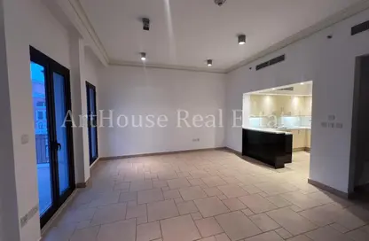 Apartment - 1 Bedroom - 2 Bathrooms for rent in Qanat Quartier - The Pearl Island - Doha