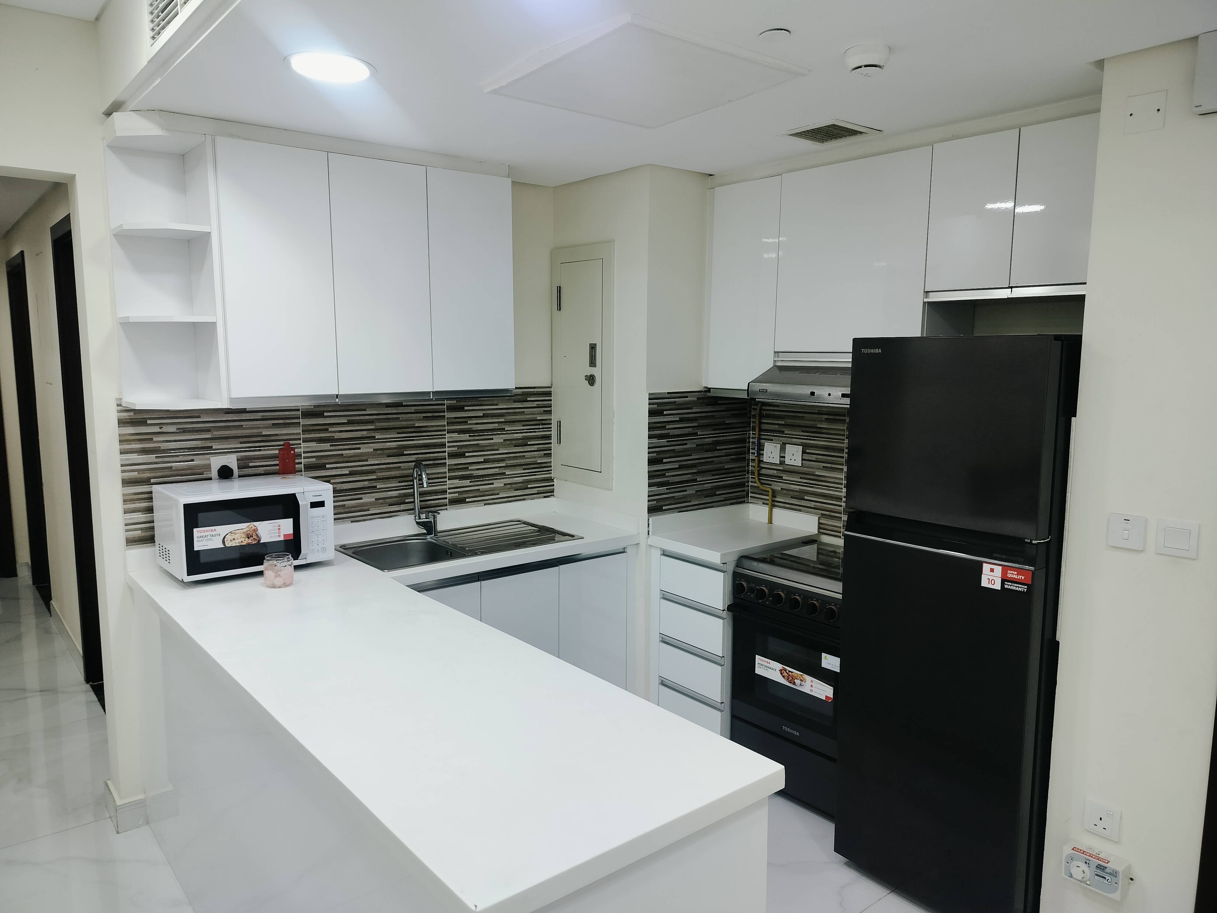 Spacios 2 BHK  I FF I BILLS INCLUDING I POOL & GYM
