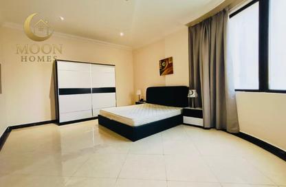 Apartment - 1 - 2 for rent in Umm Ghwailina Comm - Umm Ghuwalina - Umm Ghuwailina - Doha