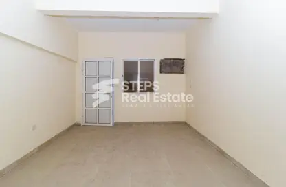 Labor Camp - Studio for rent in Industrial Area 4 - Industrial Area - Industrial Area - Doha