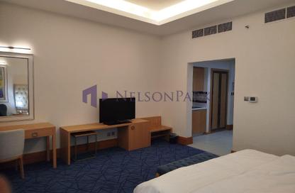 Apartment - Studio - 1 Bathroom for rent in Royal Plaza - Al Sadd - Doha
