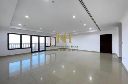 Apartment - 3 Bedrooms - 4 Bathrooms for rent in West Porto Drive - Porto Arabia - The Pearl Island - Doha Apartment - 3 Bedrooms - 4 Bathrooms for rent in West Porto Drive - Porto Arabia - The Pearl Island - Doha