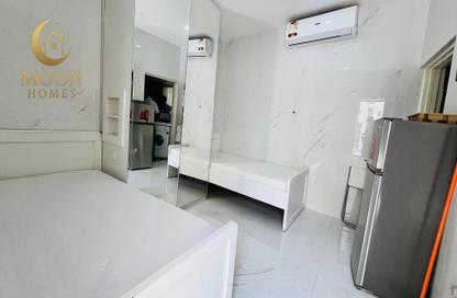 Apartment - Studio - 1 Bathroom for rent in Umm Ghuwailina 4 - Umm Ghuwailina - Doha