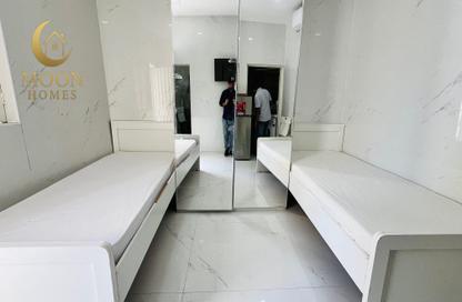 Apartment - Studio - 1 Bathroom for rent in Umm Ghuwailina 4 - Umm Ghuwailina - Doha
