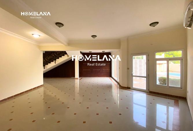 996533 - Property Image 2