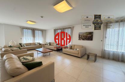 Apartment - 3 Bedrooms - 3 Bathrooms for rent in Naples - Fox Hills - Fox Hills - Lusail