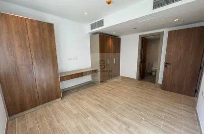 شقة - 2 غرف نوم - 3 حمامات للايجار في شارع الكورنيش - شارع الكورنيش - الدوحة