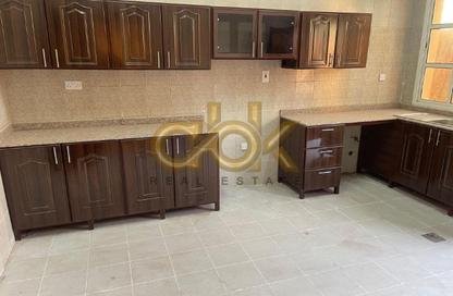 Staff Accommodation - Studio - 4 Bathrooms for rent in Umm Salal Ali - Umm Salal Ali - Doha