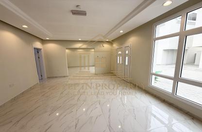 مجمع سكني - 4 غرف نوم - 4 حمامات للايجار في برج أسباير - الوعب - الوعب - الدوحة