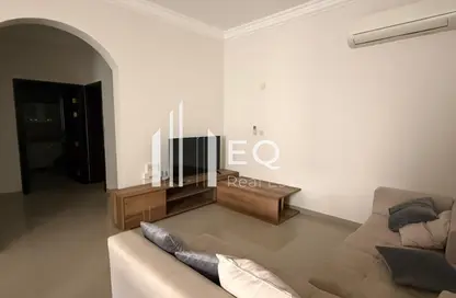 Apartment - 2 Bedrooms - 2 Bathrooms for rent in Madinat Khalifa Building 58 - Madinat Khalifa South - Madinat Khalifa - Doha