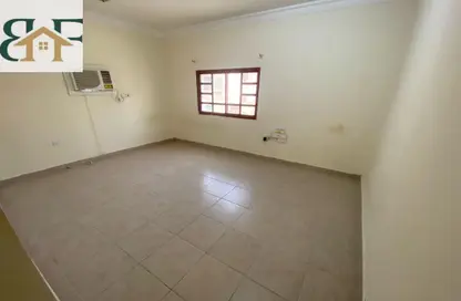 شقة - 3 غرف نوم - 2 حمامات للايجار في شارع المطار القديم - طريق المطار القديم - الدوحة