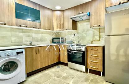 Apartment - 2 Bedrooms - 3 Bathrooms for rent in Rivan Building - Al Erkyah City - Lusail