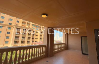 Apartment - 1 Bedroom - 2 Bathrooms for rent in East Porto Drive - Porto Arabia - The Pearl Island - Doha Apartment - 1 Bedroom - 2 Bathrooms for rent in East Porto Drive - Porto Arabia - The Pearl Island - Doha