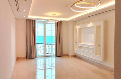 Apartment - 2 Bedrooms - 3 Bathrooms for rent in Floresta Gardens - Floresta Gardens - The Pearl Island - Doha