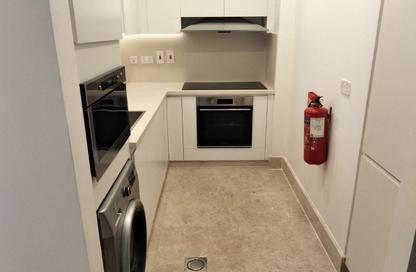 Apartment - 2 Bedrooms - 3 Bathrooms for rent in Floresta Gardens - Floresta Gardens - The Pearl Island - Doha