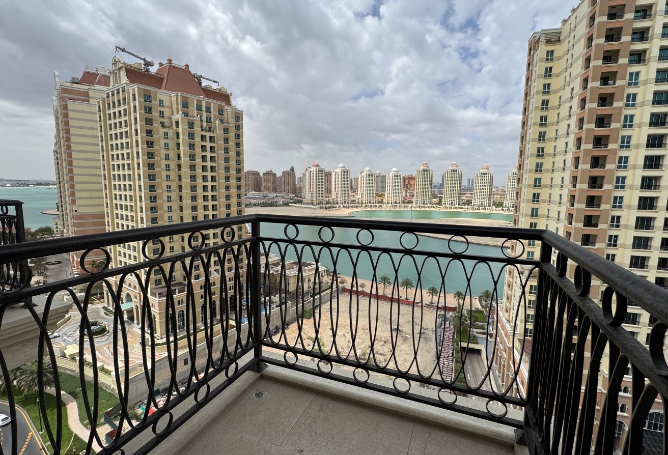 Specious 2BR+Maid FF | Bills In | Sea view balcony