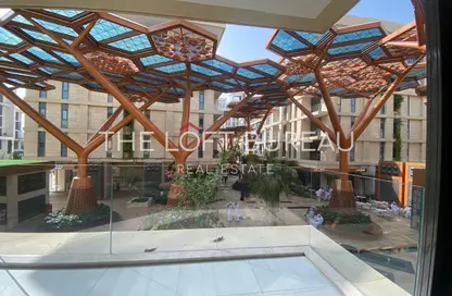 Apartment - 3 Bedrooms - 5 Bathrooms for sale in Crystal Residence - Gewan Island - The Pearl Island - Doha