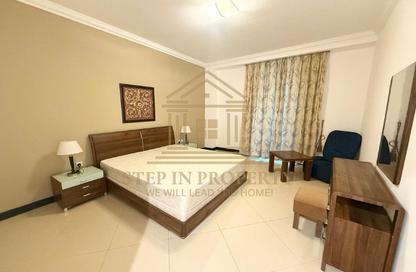 Apartment - 2 Bedrooms - 3 Bathrooms for rent in West Bay Tower - West Bay - West Bay - Doha
