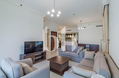 Apartment - 2 Bedrooms - 3 Bathrooms for rent in Viva West - Viva Bahriyah - The Pearl Island - Doha