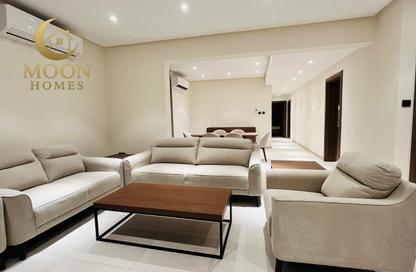 Apartment - 2 Bedrooms - 3 Bathrooms for rent in Umm Ghwailina Comm - Umm Ghuwalina - Umm Ghuwailina - Doha