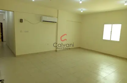 Apartment - 3 Bedrooms - 3 Bathrooms for rent in Al Mansoura - Al Mansoura - Doha