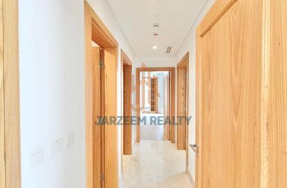 Apartment - 2 Bedrooms - 2 Bathrooms for rent in Floresta Gardens - Floresta Gardens - The Pearl Island - Doha