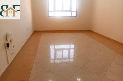 Apartment - 2 Bedrooms - 2 Bathrooms for rent in Al Mansoura - Doha