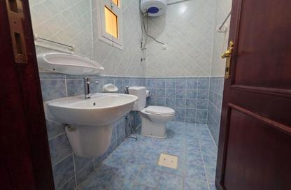 Apartment - 2 Bedrooms - 2 Bathrooms for rent in Bin Omran 35 - Fereej Bin Omran - Doha