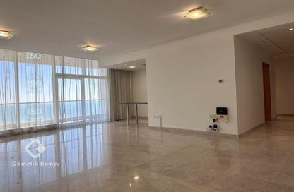 Apartment - 3 Bedrooms - 4 Bathrooms for rent in West Bay - West Bay - Doha