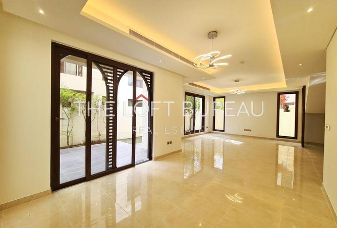 51720259 - Property Image 3